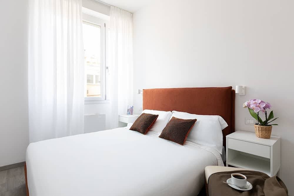 Foto 2 von 14: Three-room apartment of 58sqm, with two bedrooms and a bathroom on the fifth floor with elevator