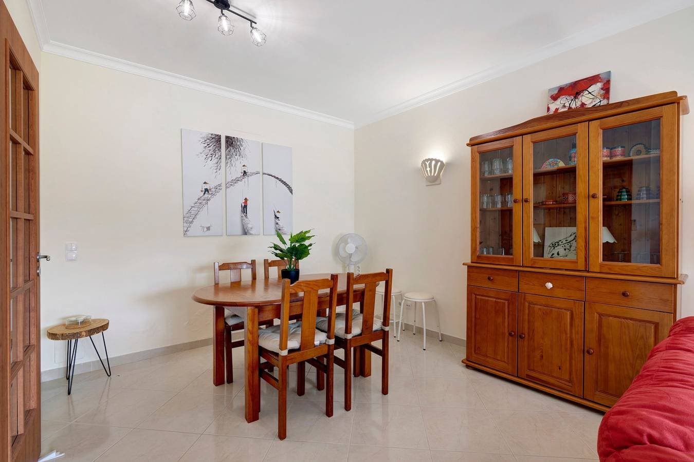 Foto 5 von 23: Ferienhaus „Zuri“ mit Balkon und WLAN