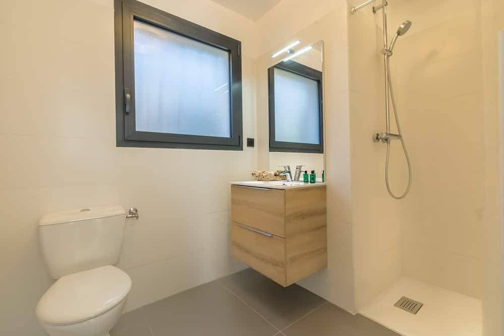Foto 9 von 30: Füsse Im Wasser Superb Apartment 4 * Villa Umgeben Von Einem Garten Von 1000 M