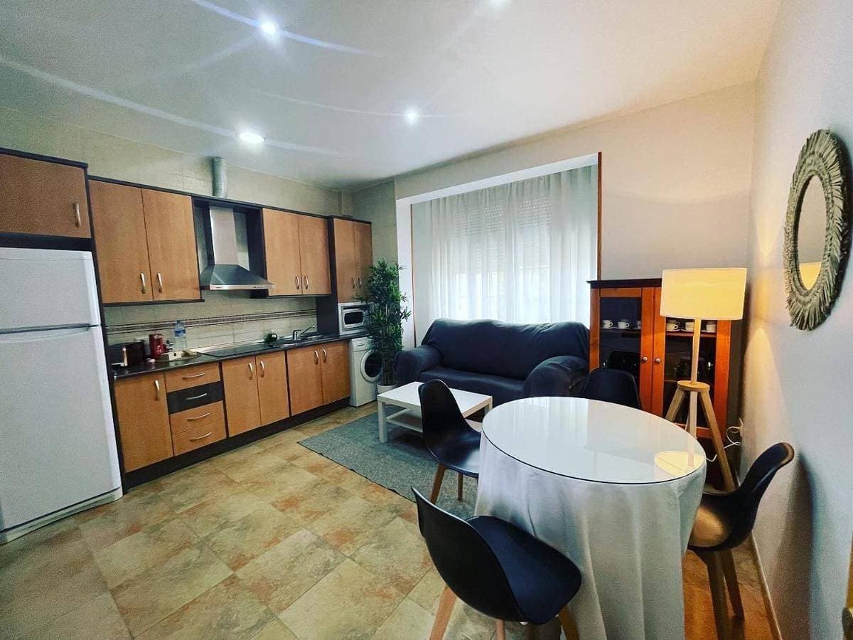 Foto 5 von 16: Two-Bedroom Apartment