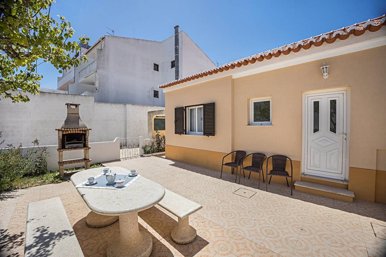 Foto 4 von 40: Ferienhaus Casa Fernandes mit Gemeinschaftspool, offener Terrasse und WLAN