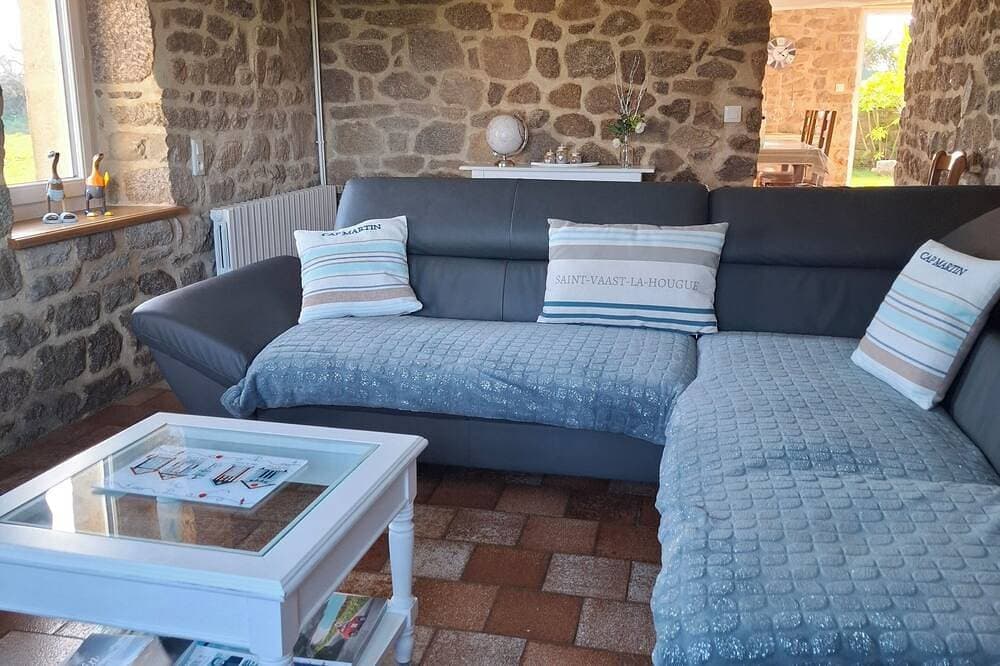 Foto 8 von 30: Quiet fisherman's cottage, 400 m from beach, sea view. Ideal for families