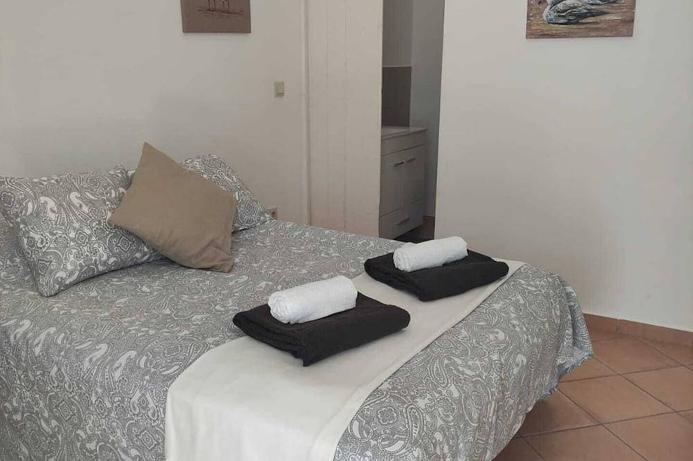 Foto 5 von 19: Ground floor independent studio in historic center, 200 m from the sea