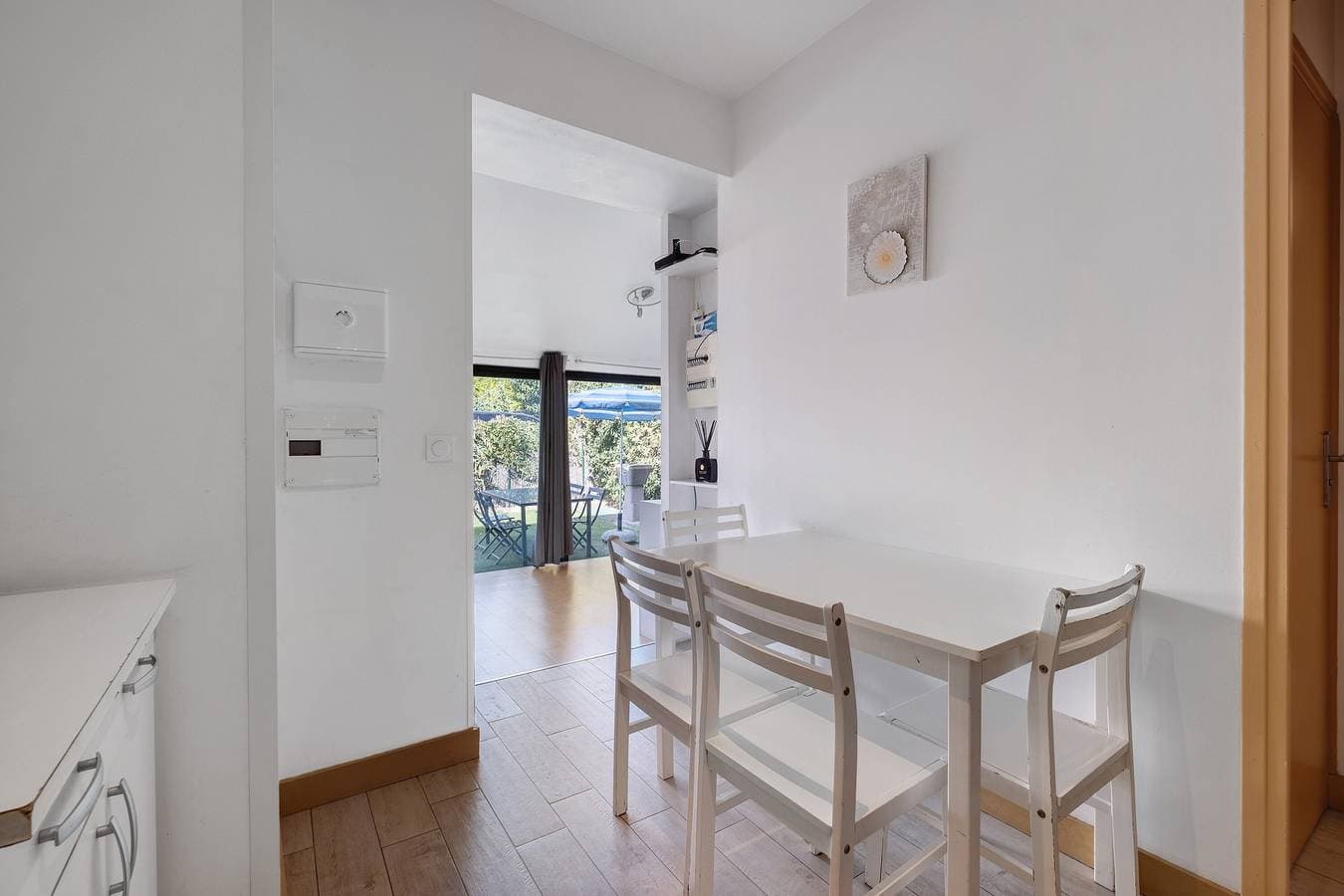 Foto 8 von 26: Apartment „Les Orangers“ mit privatem Garten, WLAN und Klimaanlage