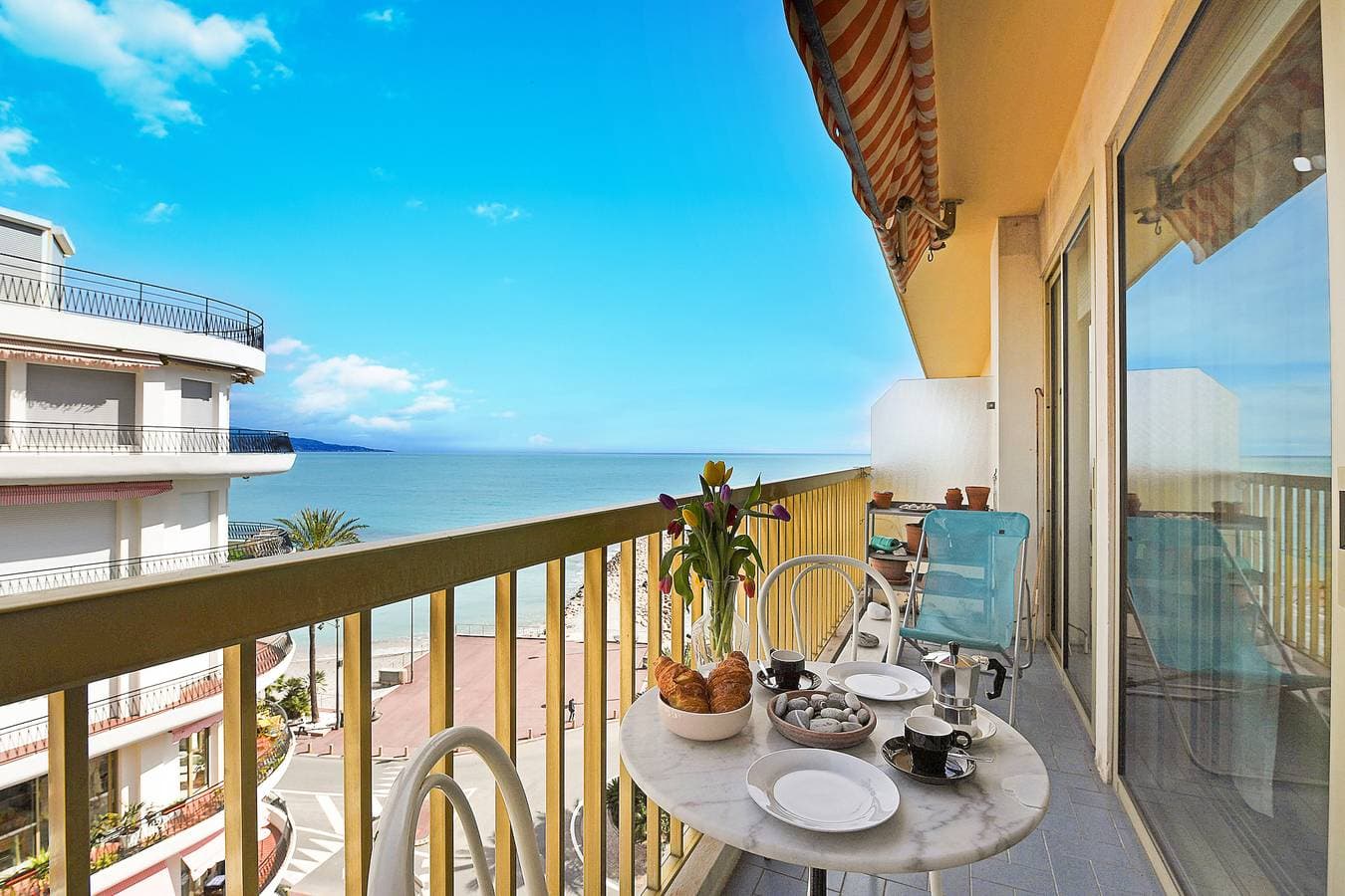 Residence Cap 35 with Sea View Balcony 1