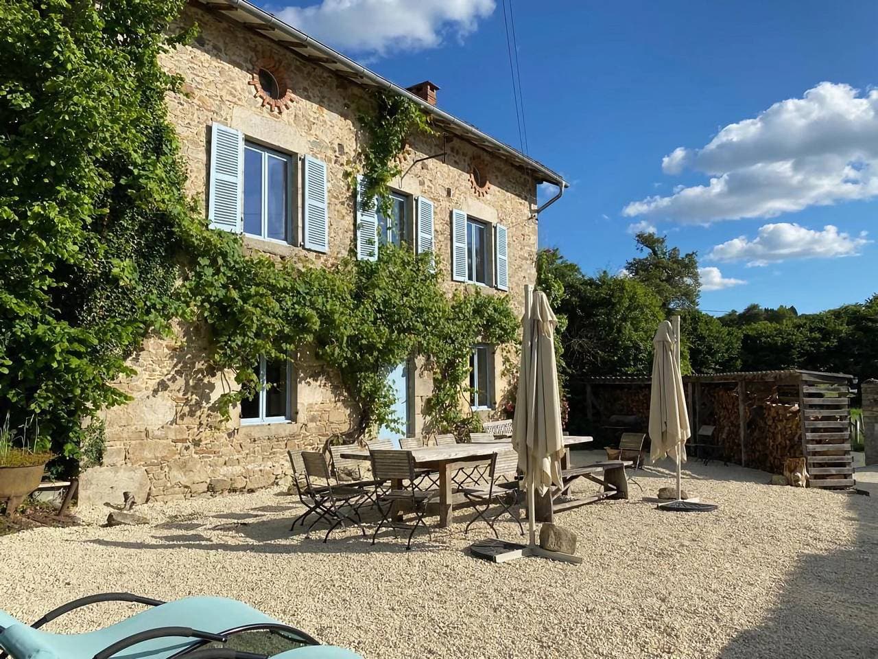Ferienhaus in Saint-Léonard mit Pool 1