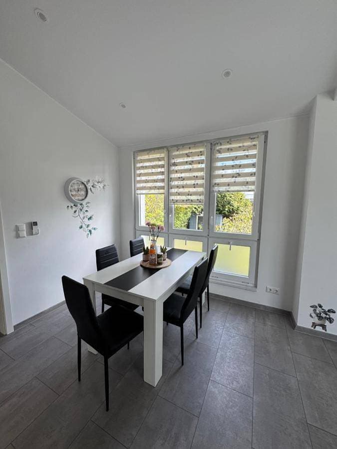 Foto 5 von 14: Two-Bedroom Apartment