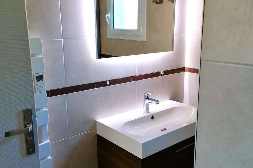 Foto 4 von 25: Little House - Ein Schlafzimmer Villa, Schläft 2