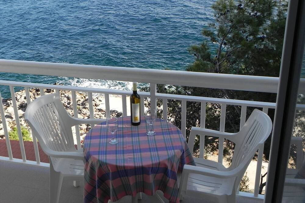 4-Zimmer-Ferienwohnung am Strand Sveta Nedilja, Hvar 1