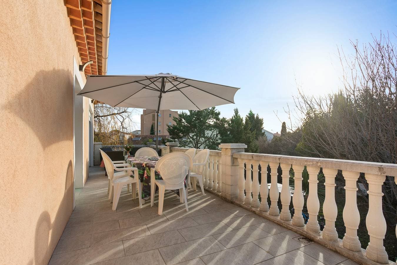 Foto 7 von 38: Ferienhaus 'Les Vignes' mit privater Terrasse, privatem Garten und Klimaanlage