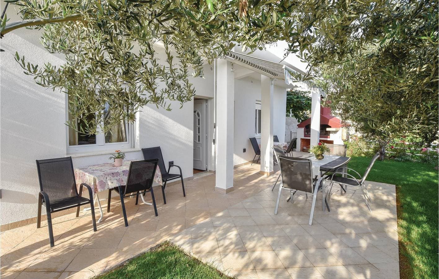 Foto 5 von 32: Apartment am Meer mit Pool und WLAN, nur 300 m vom Juto-Strand entfernt