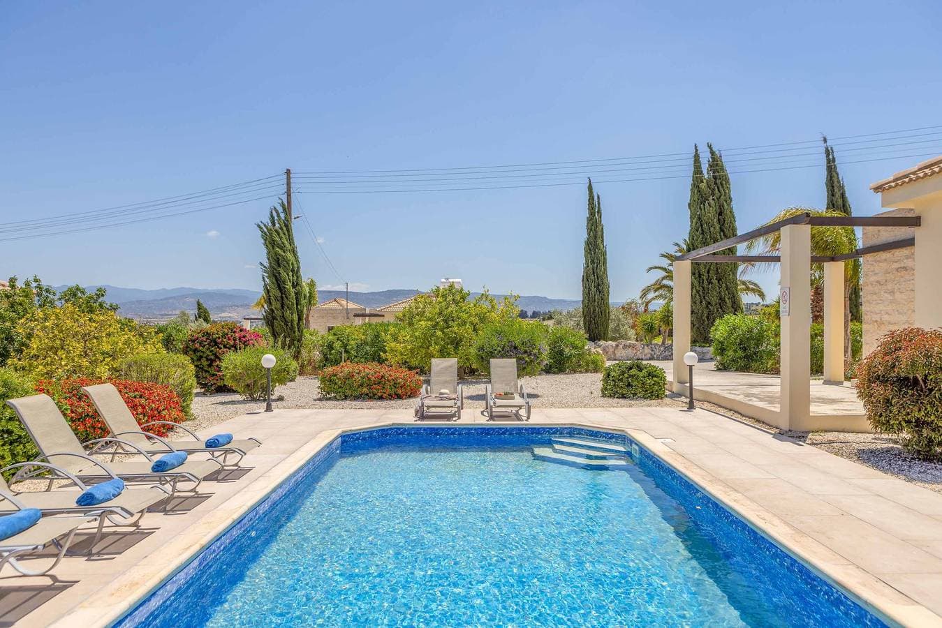 Villa 1