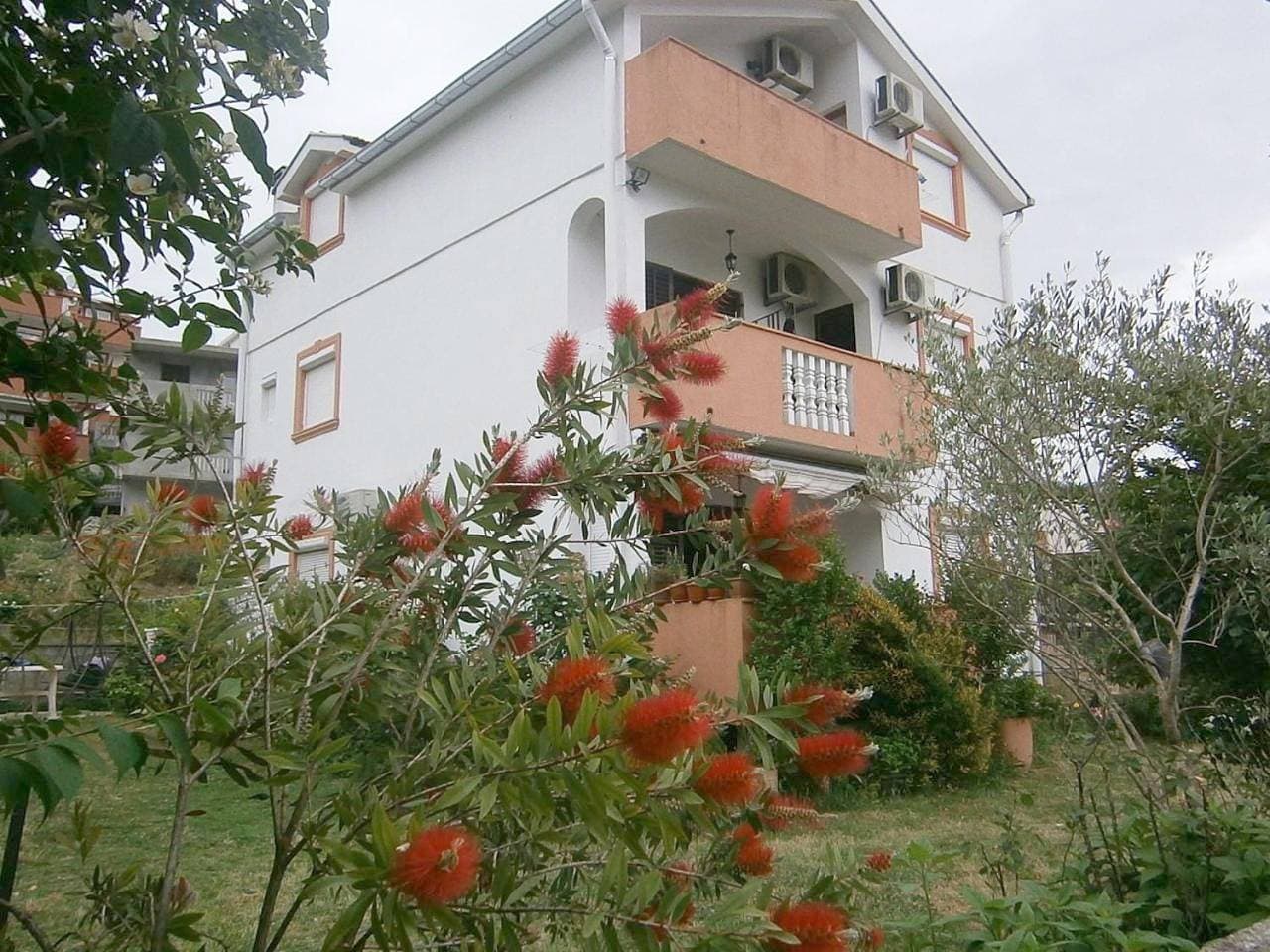 Foto 2 von 8: Studio with Balcony