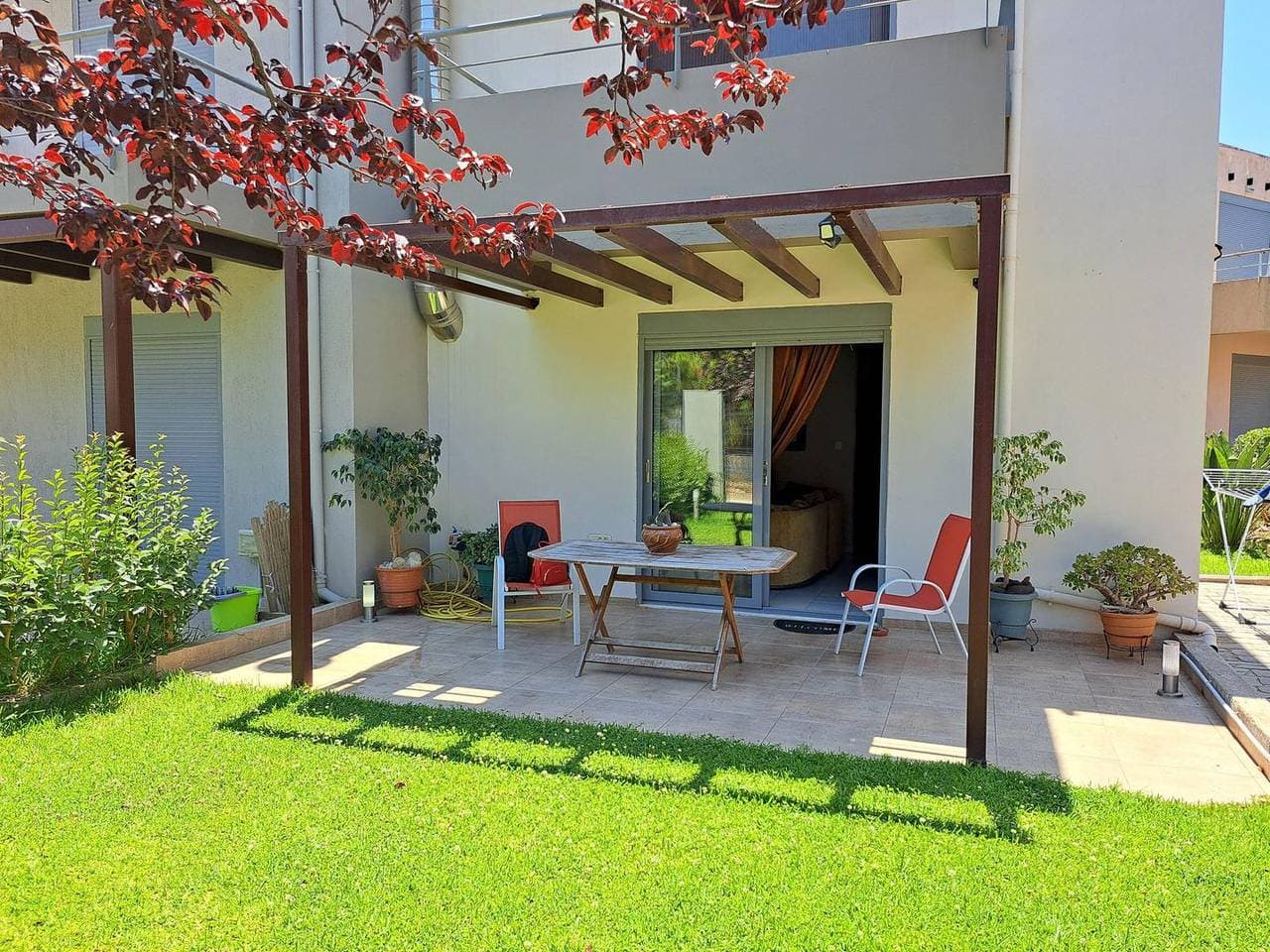 Ferienhaus mit 100qm gemeinsamen Pool, 80 zum Meer | Mpouka, Peloponnes 1