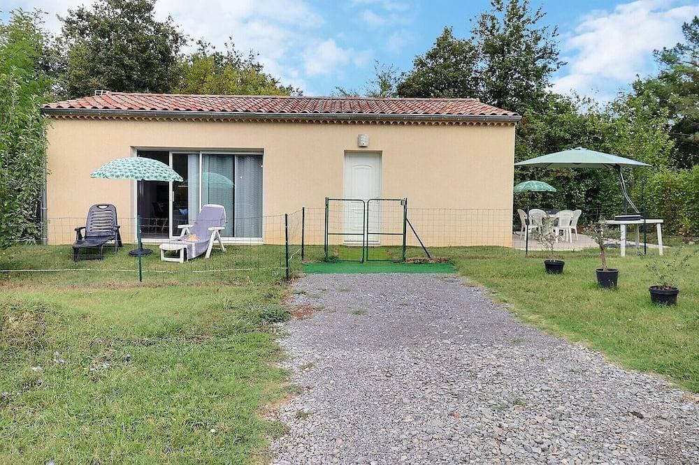 Close to river! Cosy house with garden. Prm-accessible. Pets allowed 1