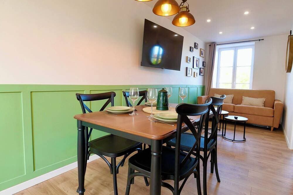 D-Day Suites - carentanlocation.fr: Liberty Downtown/4 people/2 min from the train station 1