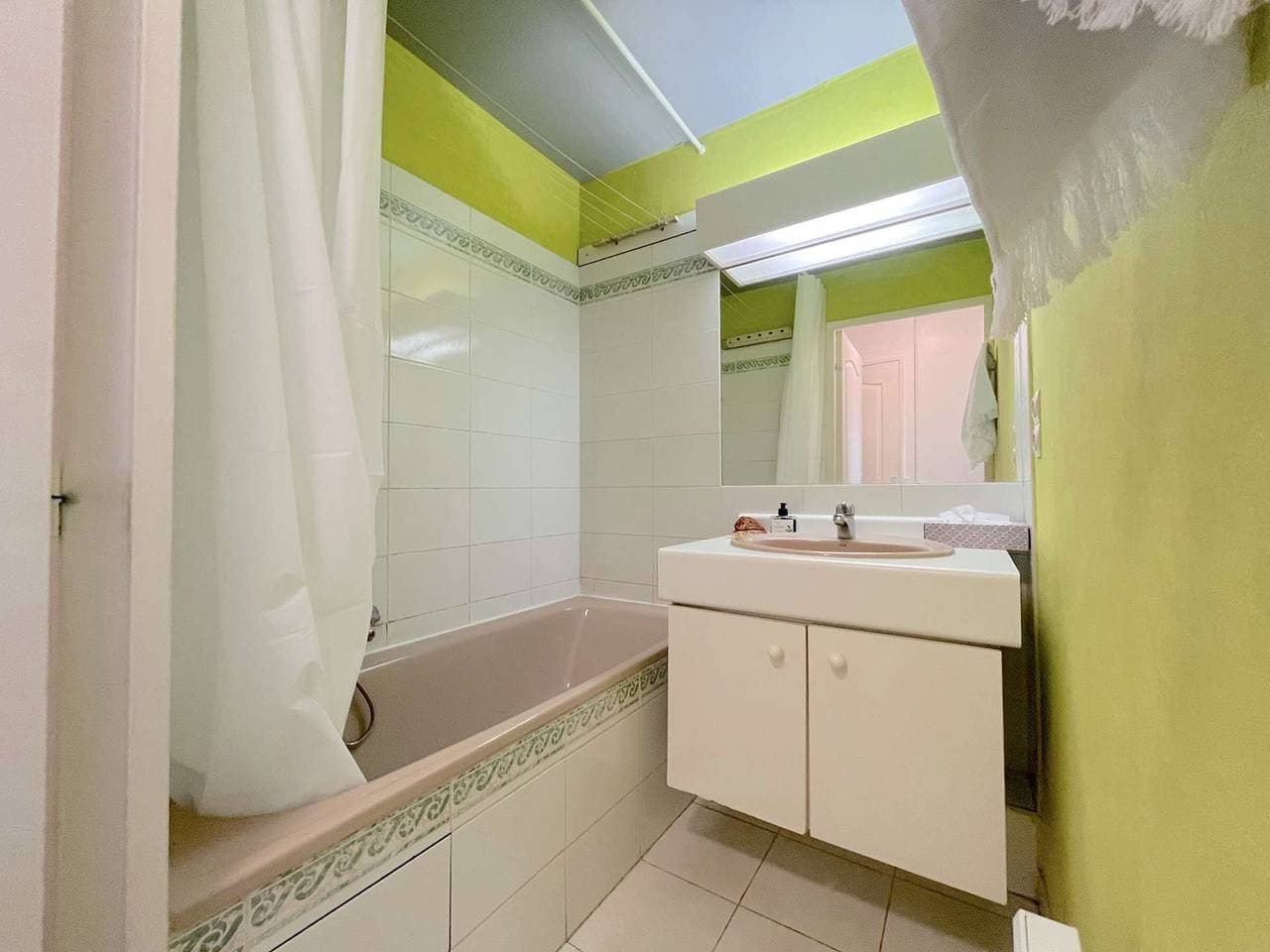 Foto 11 von 20: Studio-Kabine für 2 in Port Fréjus, nahe Strand, Internet inklusive