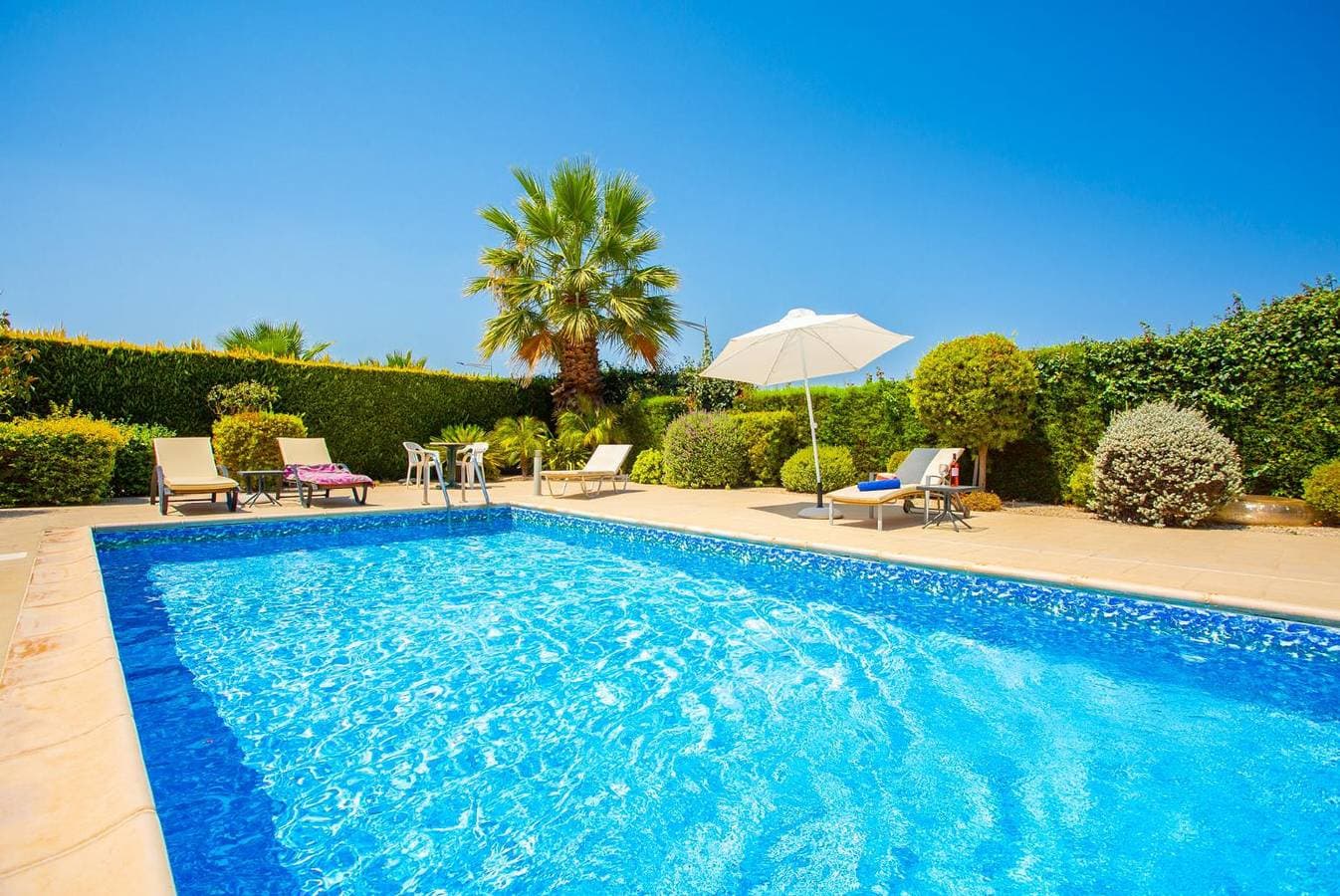 Foto 10 von 38: Villa für 6 Personen mit Garten