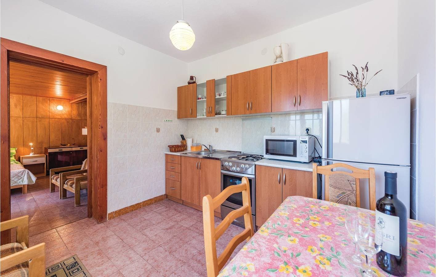 Foto 7 von 20: Wohnung im Erdgeschoss mit Meerblick, Terrasse und 100 m zum Strand