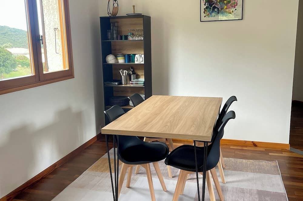 Foto 13 von 30: F3 von 80m², Schwimmbad mit Meer und Bergen Ankunft möglich Woche