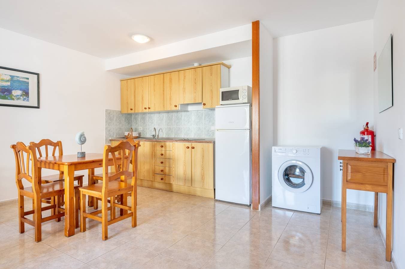 Foto 13 von 25: Apartment mit Klimaanlage, Pool, WLAN, Balkon und strandnaher Lage