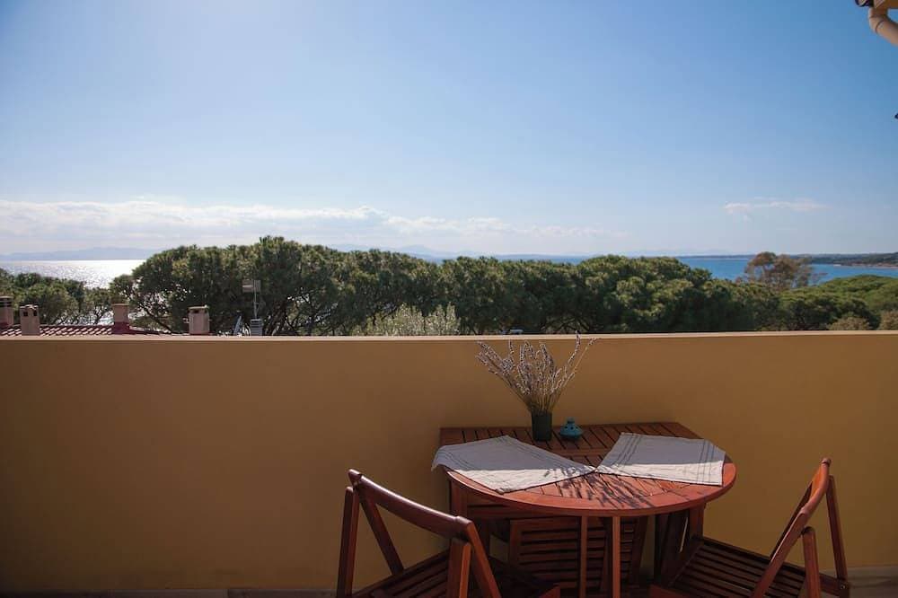 House with terrace facing the sea \"Tramonti da Nora\" 1