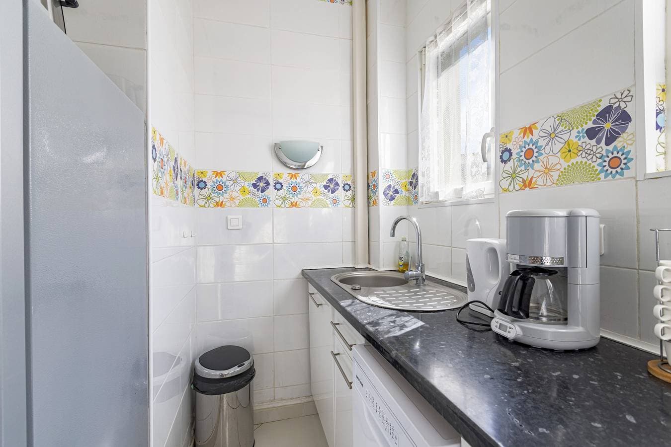 Foto 7 von 27: Top-Lage, traumhafter Meerblick: Komfortable 2-Zimmer-Wohnung mit Terrasse im Zentrum