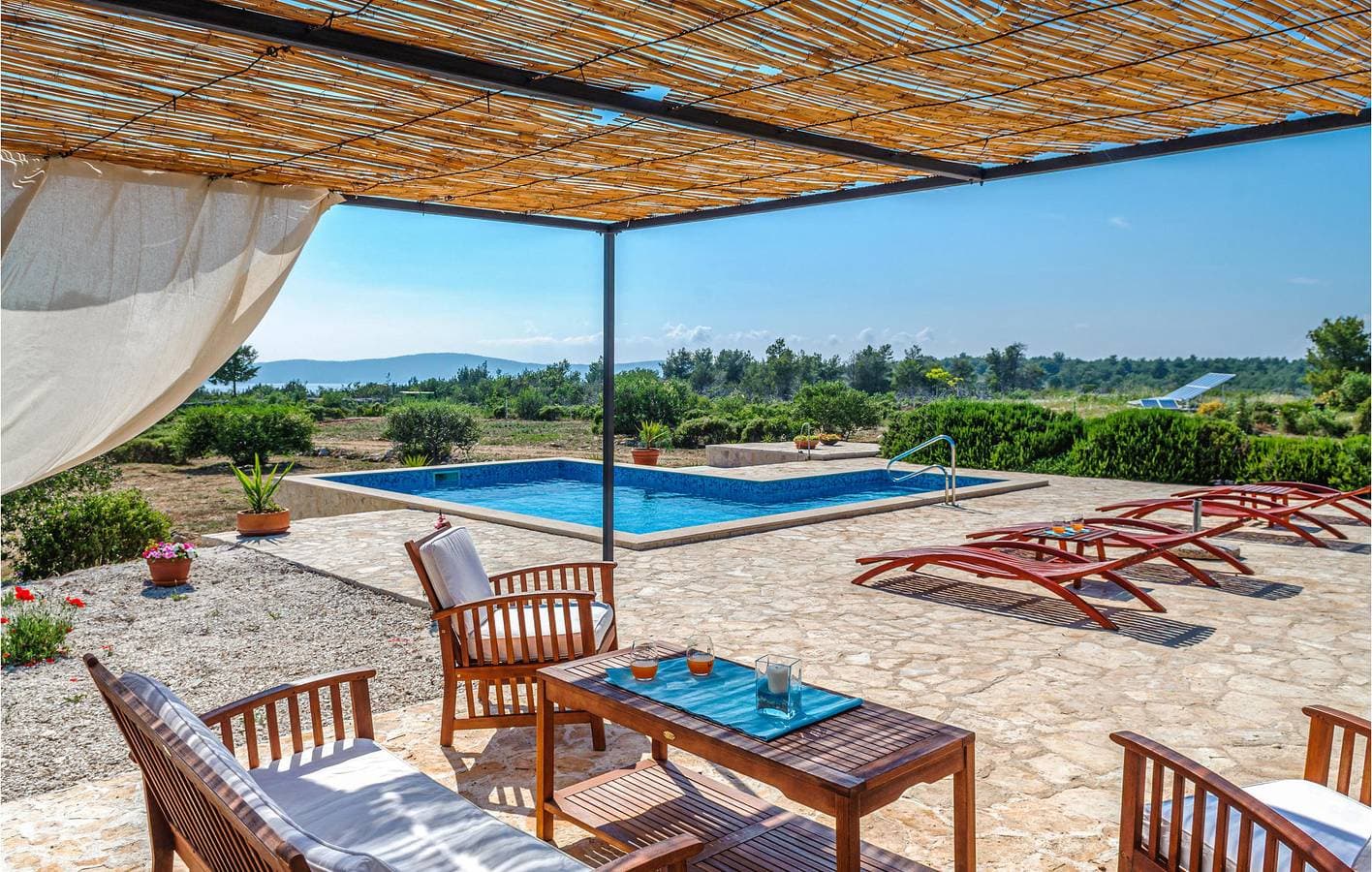 Foto 12 von 44: Gemütliche 2-Zimmer-Wohnung mit Pool, WLAN und Terrasse, 900 m vom Strand entfernt