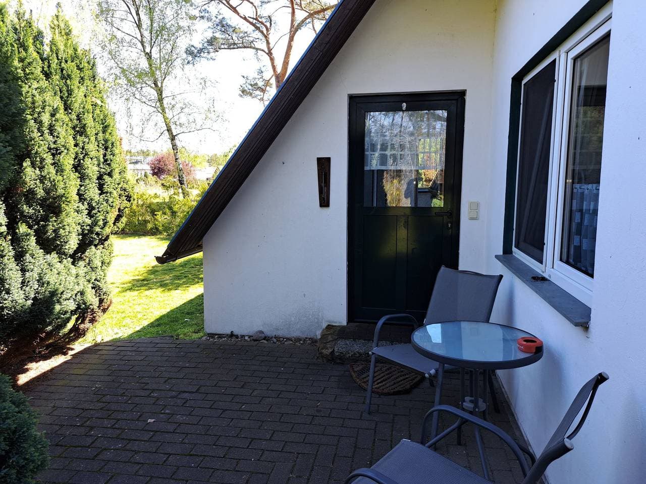 Foto 6 von 24: Mit Terrasse mitten im Grünen