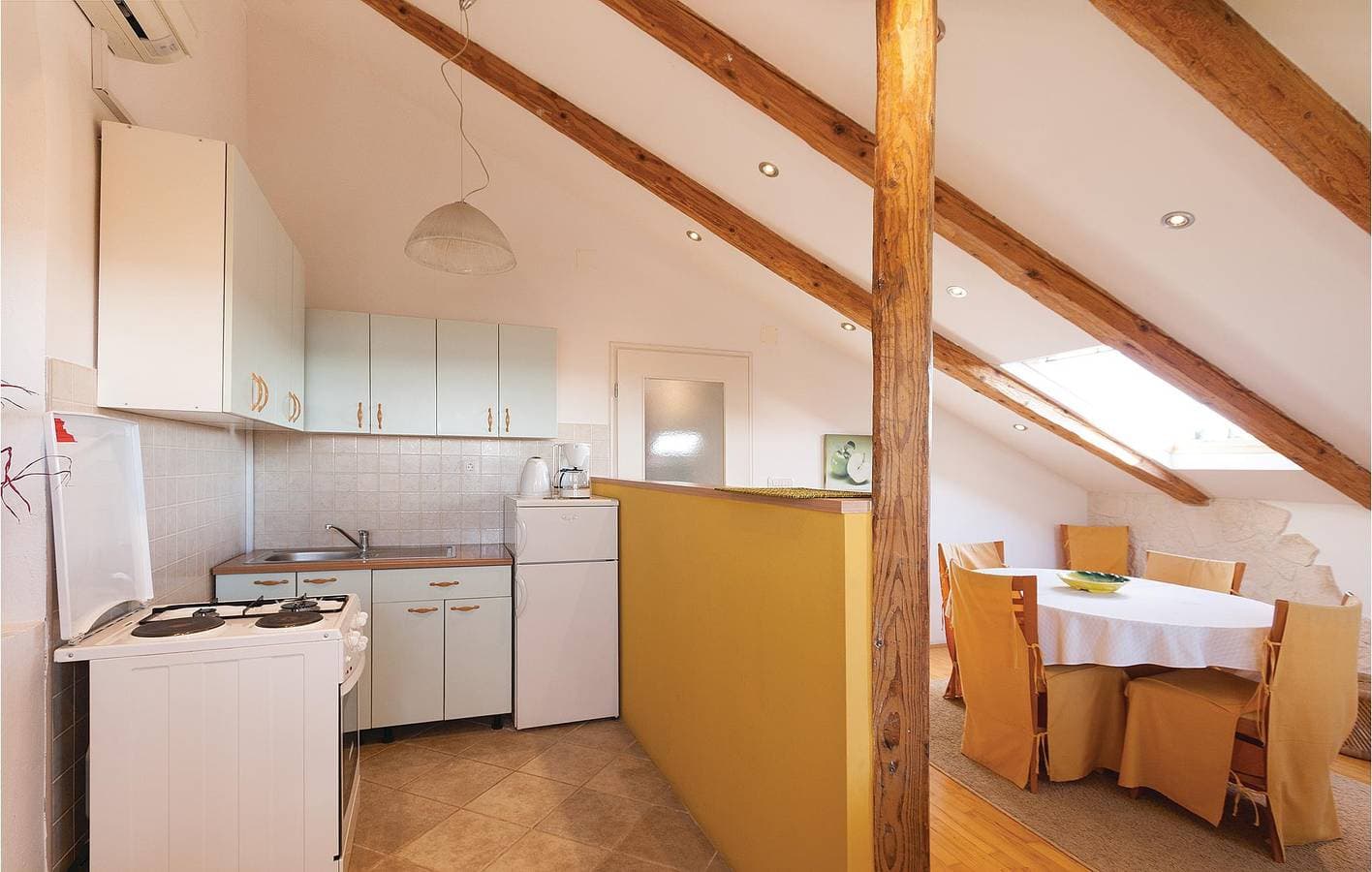 Foto 5 von 18: Urlaub am Meer: Gemütliches Apartment mit einem Schlafzimmer, Parkplatz und Klimaanlage