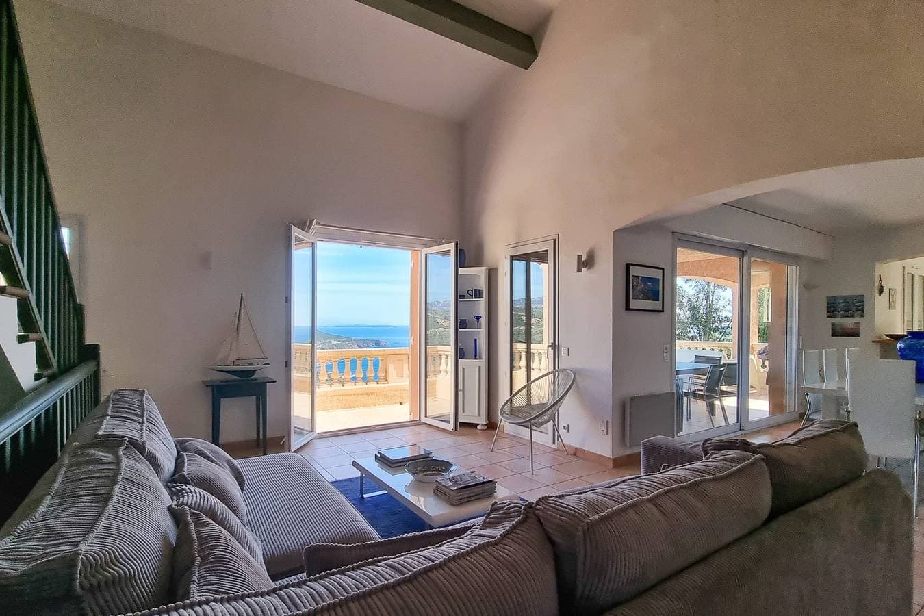Foto 6 von 67: Villa für 14 Personen mit Balkon