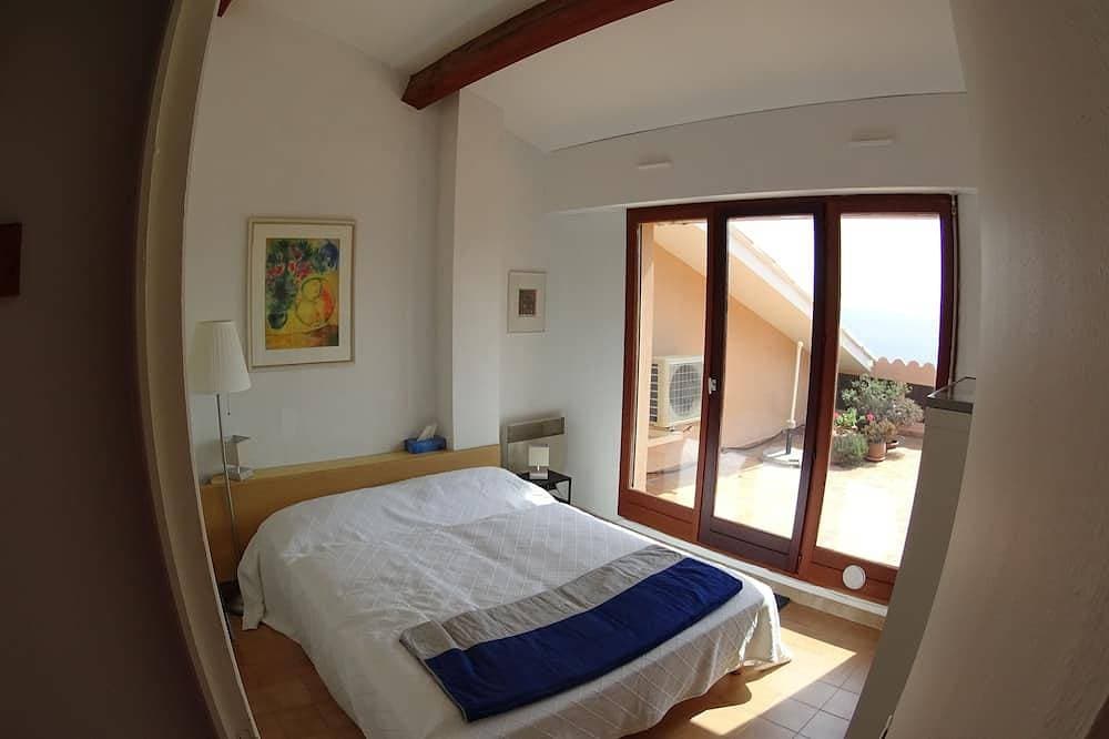 Foto 2 von 30: Sonnige voll ausgestattete Wohnung mit fantastischem Meerblick.