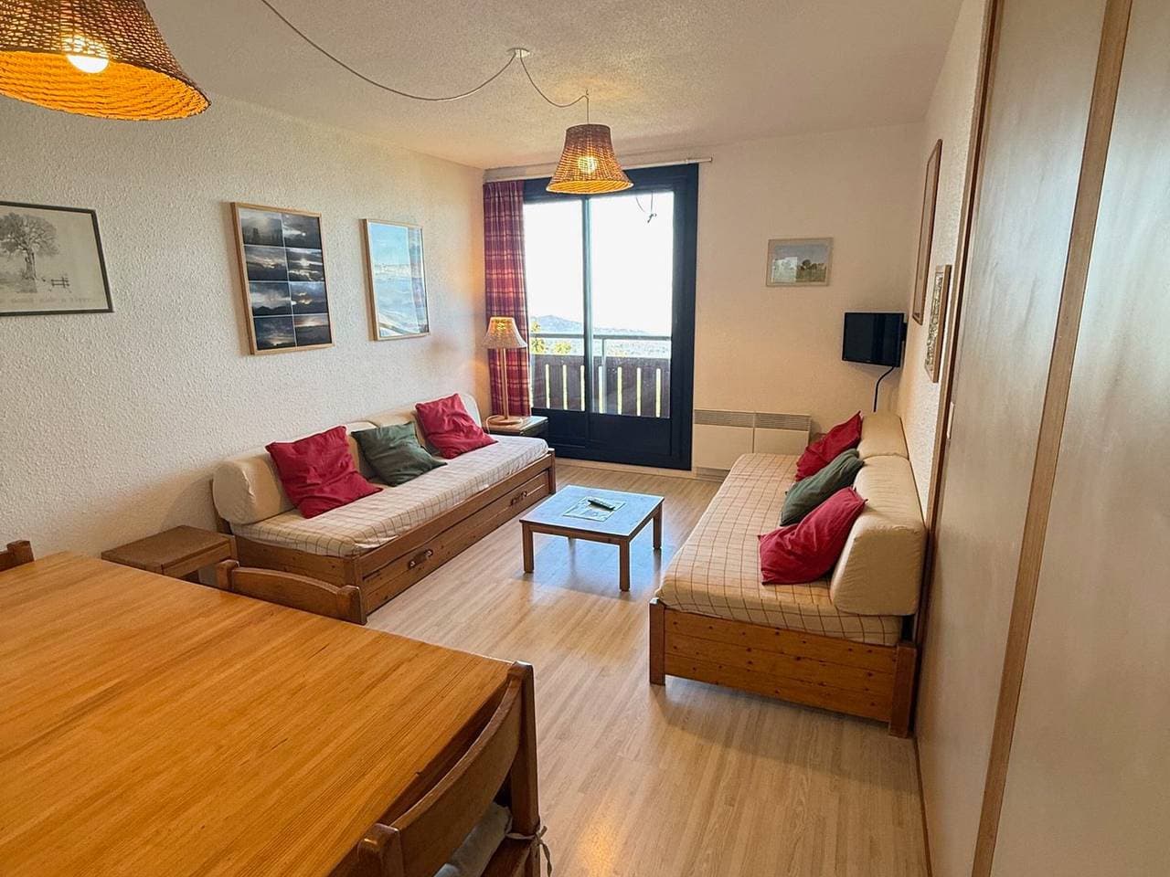 Foto 2 von 14: 3-Zimmer-Wohnung an der Piste mit Balkon und Talblick