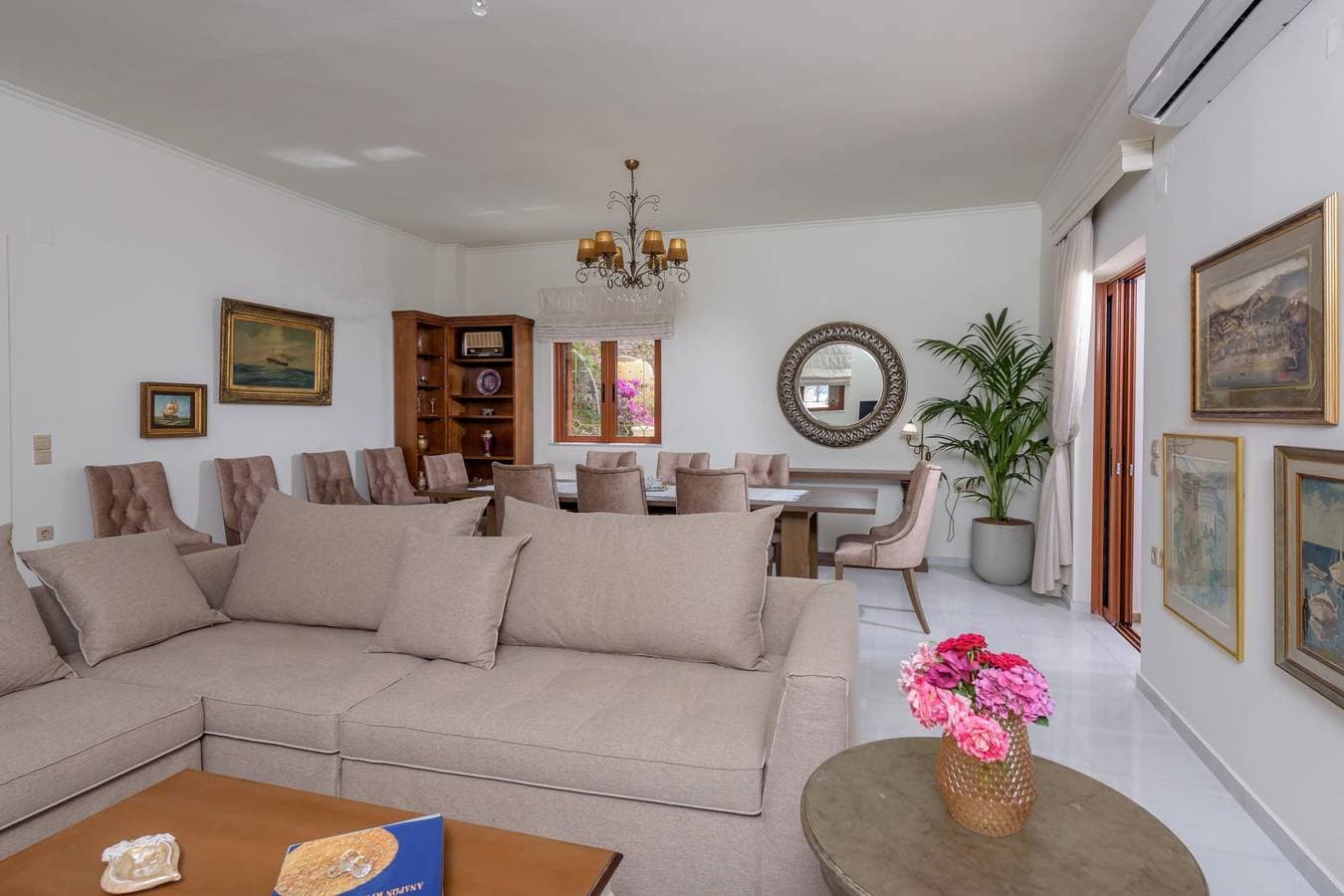 Foto 5 von 47: Villa für 12 Personen mit Meerblick