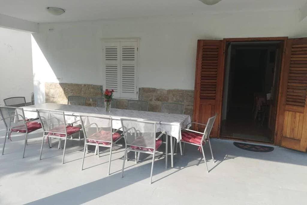 Foto 5 von 14: 4-Zimmer-Haus mit Balkon Banjol, Rab