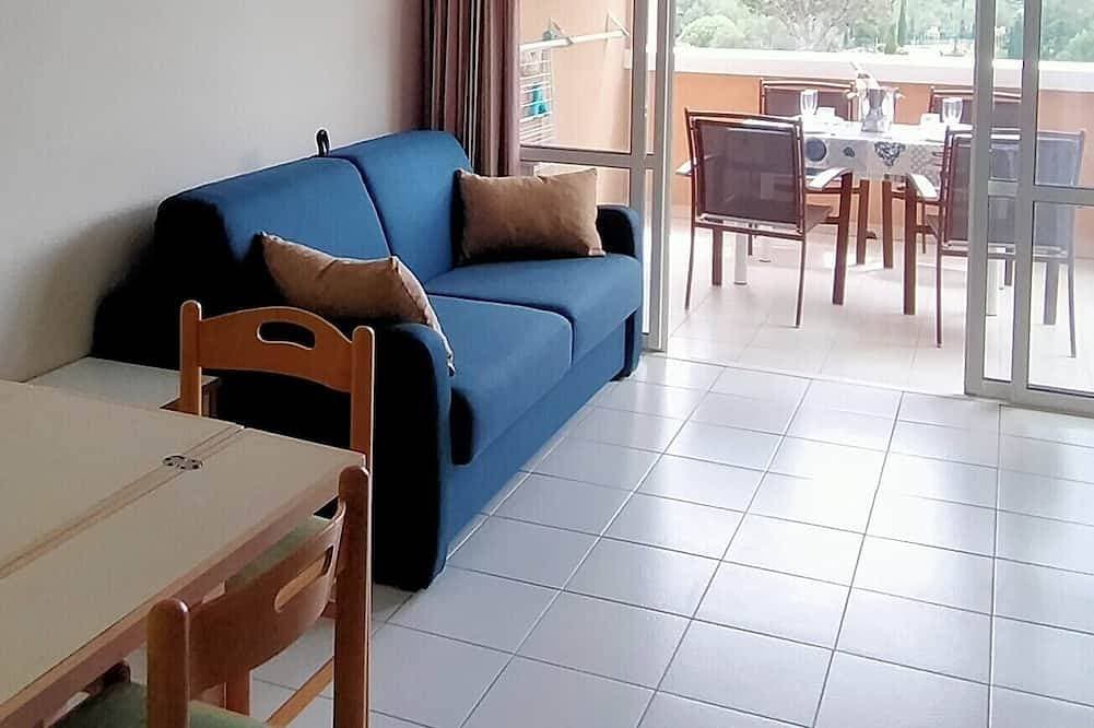 Foto 4 von 7: Apartment T2 sea view holiday village Cap Esterel