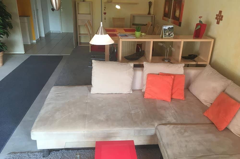 Foto 8 von 30: Exklusive, seenahe Ferienwohnung in einer Wohnanlage mit parkähnlichem Garten