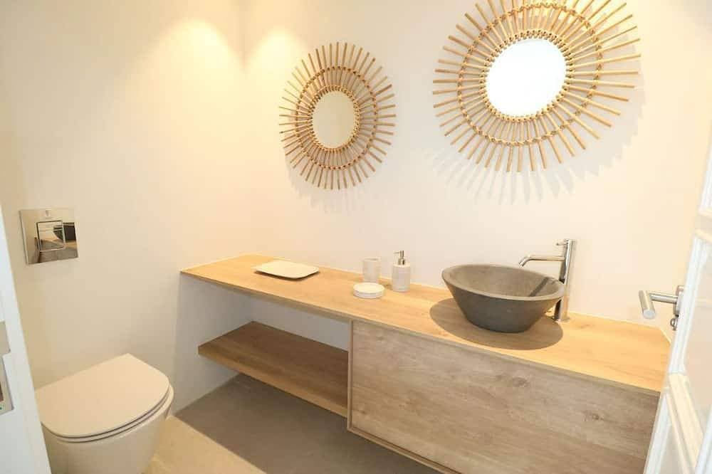 Foto 6 von 30: New family villa with pool and garden next to the beach (licenseETV2325)