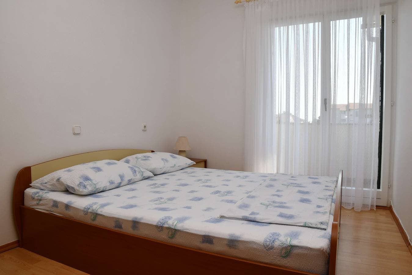 Foto 7 von 9: 2-Zimmer-Ferienwohnung mit Balkon und Meerblick Banjol (Rab) A-23240-a