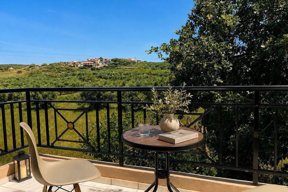 Foto 7 von 15: Charming 1 triple-bedroom  in quaint Georgioupoli with AC