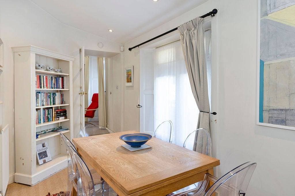 Foto 11 von 38: GuestReady - Peaceful 2Br near Holyrood Park