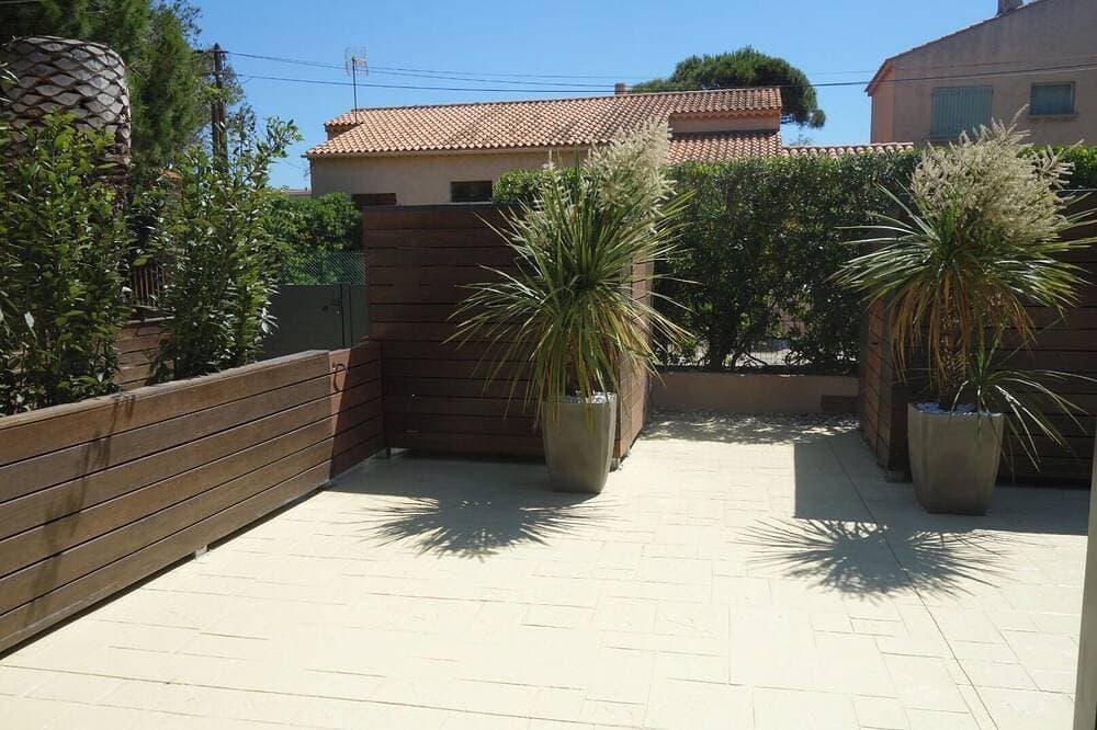 Foto 8 von 25: Large Studio (26m2) and large terrace (14m2) 50m from the sea and beach