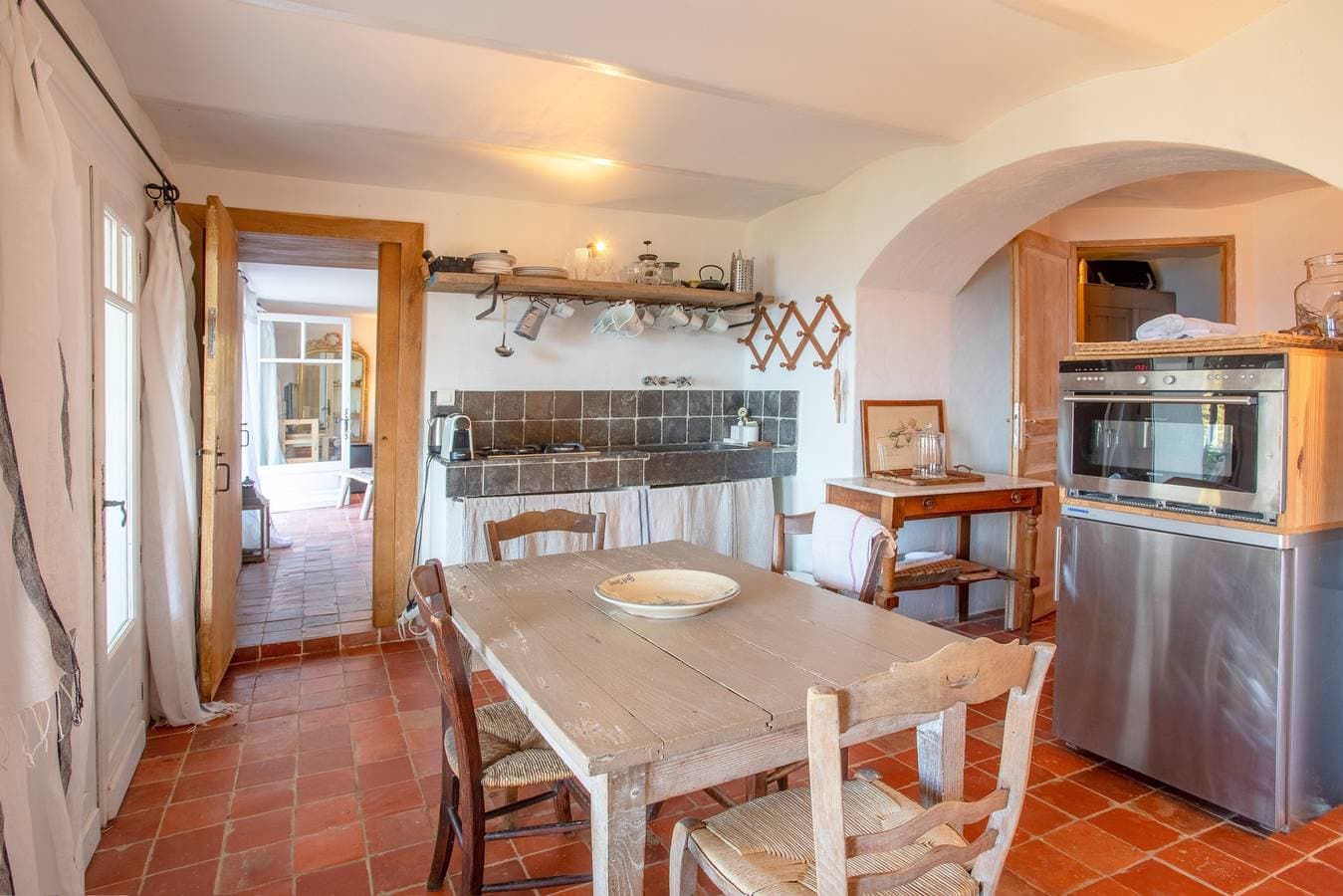Foto 4 von 18: Appartement „La maison de Constance“ mit Meerblick, Terrassen und WLAN
