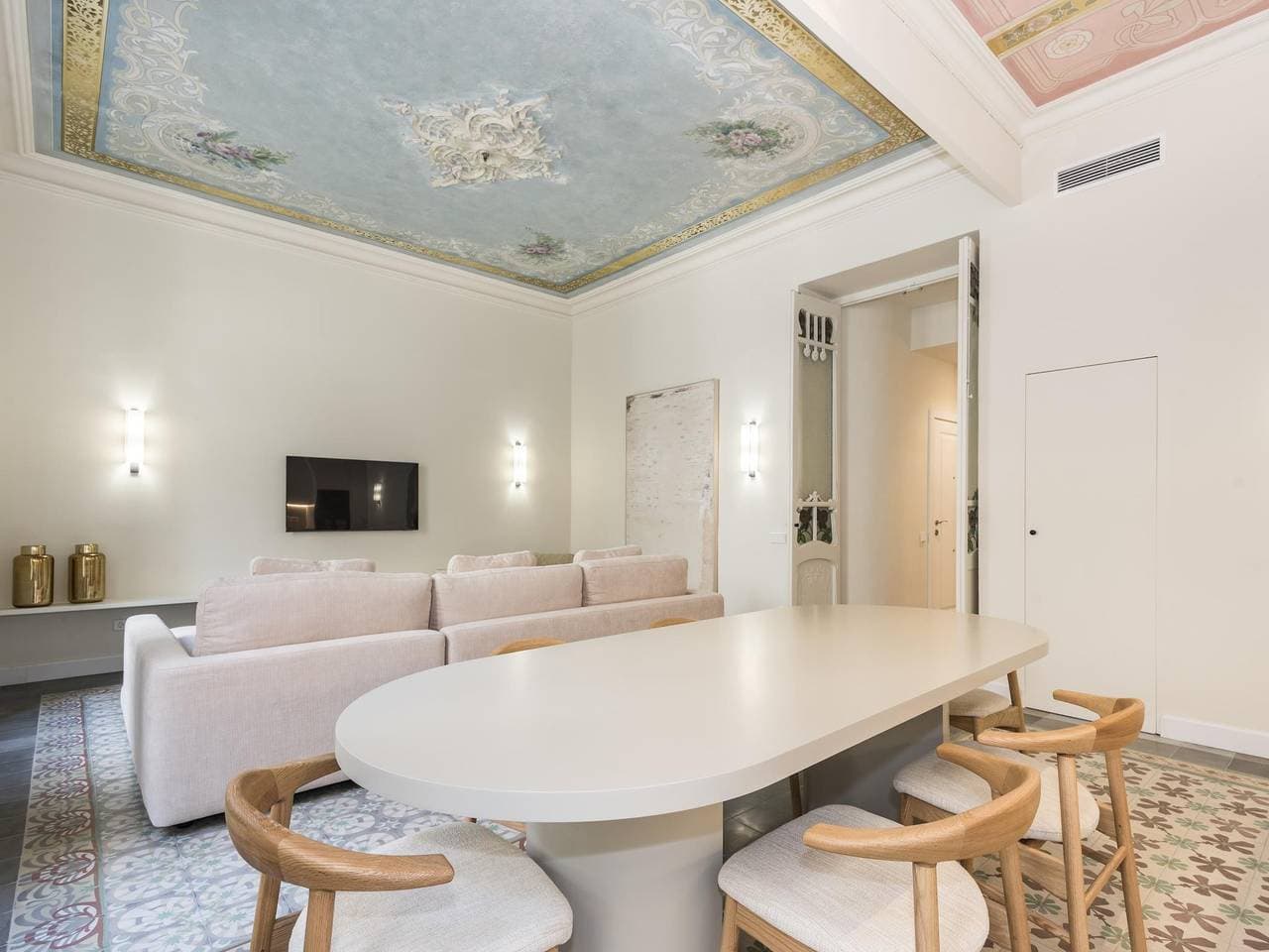 Foto 5 von 46: Ferienwohnung für 5 Personen mit Balkon/Terrasse