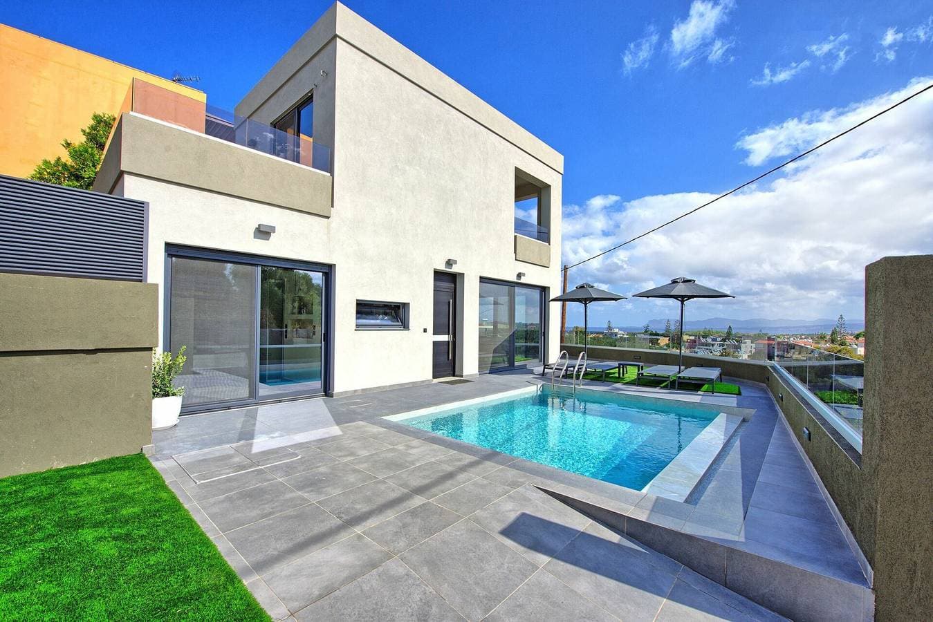 Foto 2 von 27: Villa für 5 Personen mit Balkon