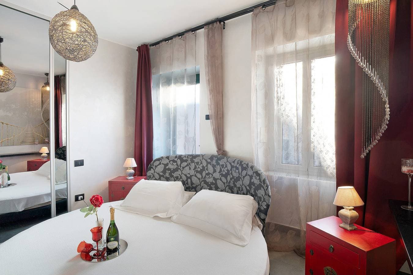 Foto 3 von 22: Ferienwohnung 'La Dimora Della Poesia' mit privater Terrasse, 2 Min. vom Meer entfernt