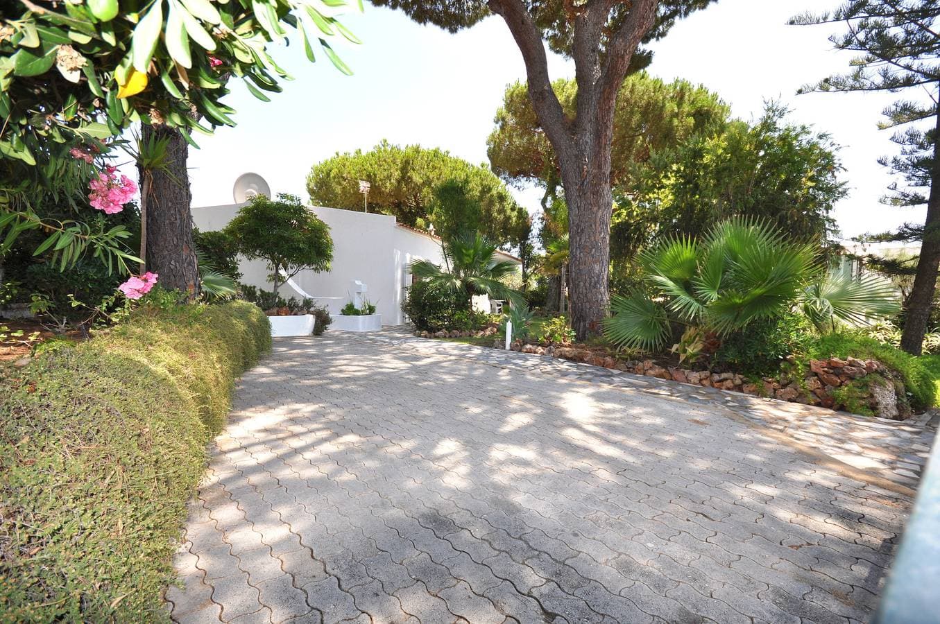 Foto 10 von 25: Herrliche einstöckige Villa, privater Pool, kostenlose Klimaanlage und WLAN