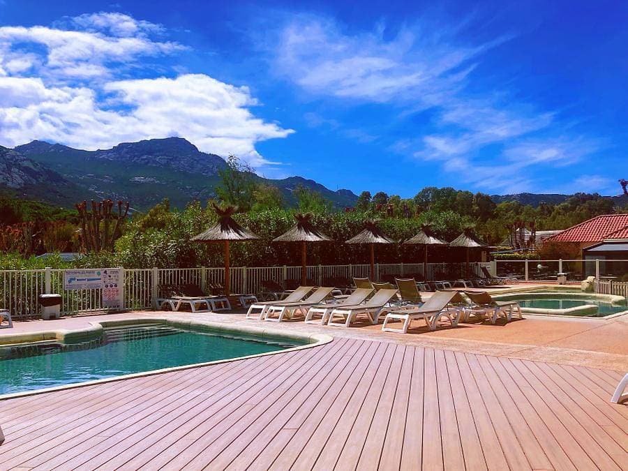 Foto 7 von 41: Camping La Pinède - Wohnzelt auz holz 4 personen - Saleccia