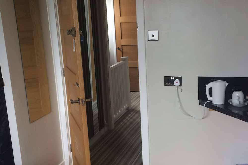 Foto 4 von 12: Erstaunliche Aussichten!! Kyle. 1 Meile zur Isle of Skye!  En-Suite, ruhige Gegend. Sat-TV.