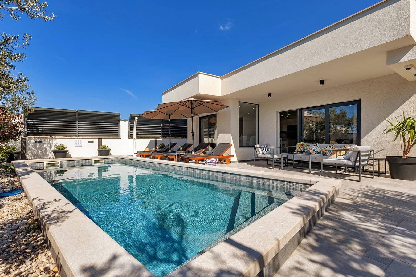 Foto 4 von 57: Villa Festina Lente in Makarska, heated pool